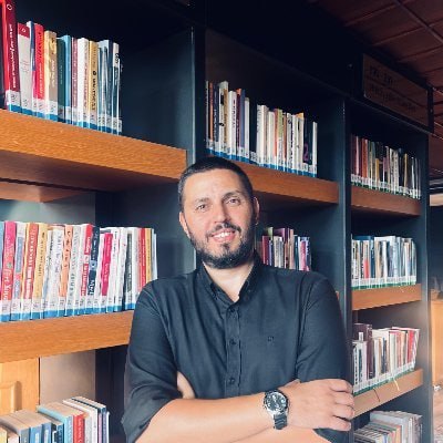 professor profile picture
