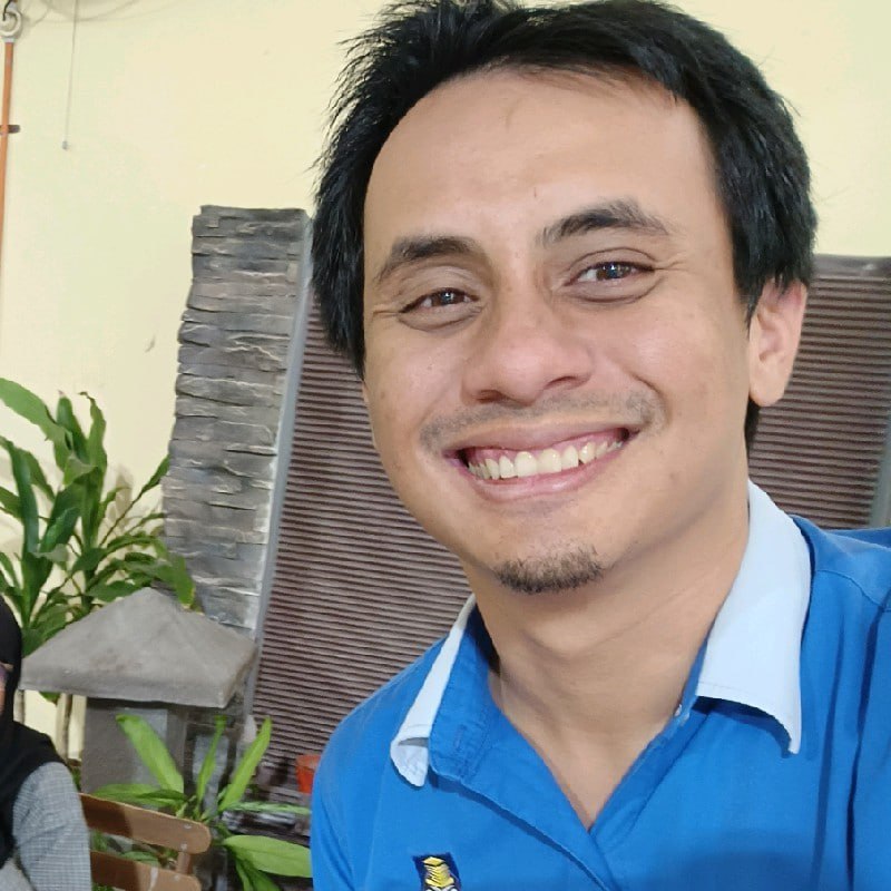 professor profile picture