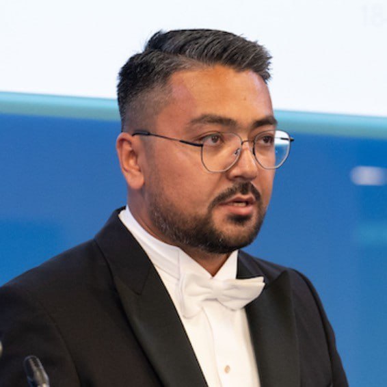 professor profile picture